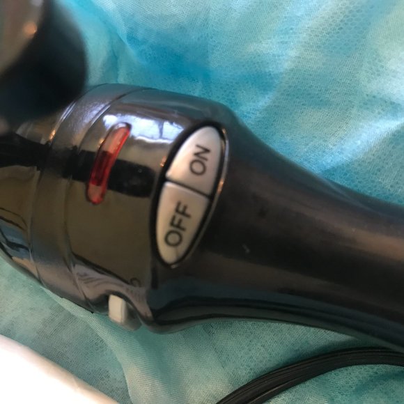 Revlon Curling Iron - Picture 2 of 4